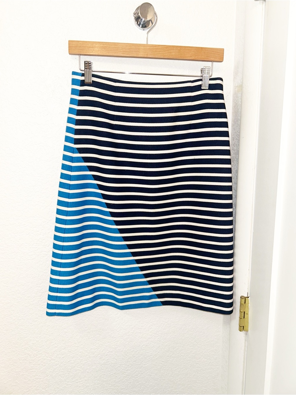 J. CREW The Color Block Striped Blue on Navy Pencil A-Line Skirt SZ: 2
